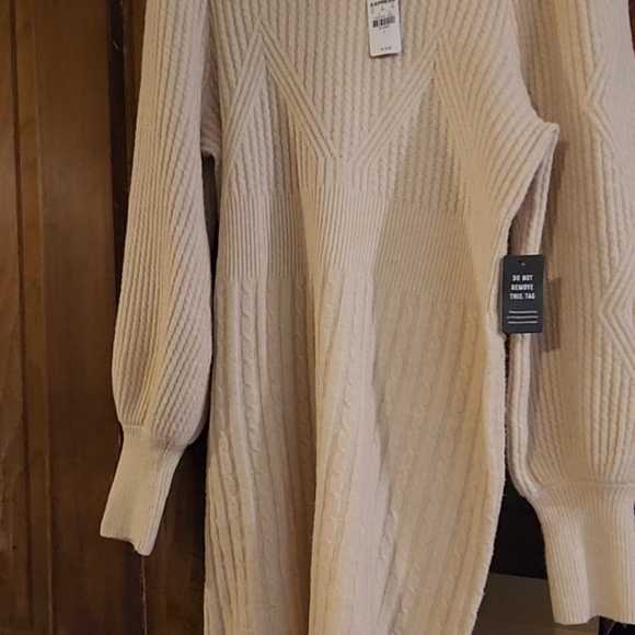 Ballon sleeve sweater dress - Picture 6 of 9